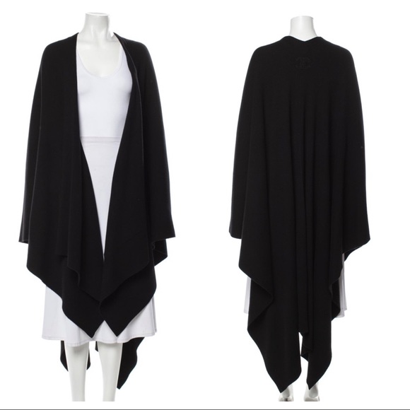 CHANEL Sweaters - Chanel 1993 cashmere poncho